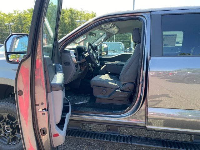 New 2026 Ford F250 XL w/ STX Appearance Package AWD/4WD image 7