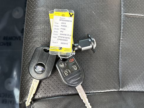 Used 2012 Ford F150 Lariat w/ Lariat Chrome Pkg image 31