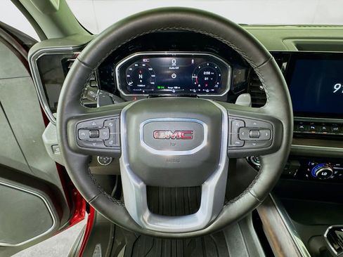 Certified 2026 GMC Sierra 1500 SLT RWD image 9
