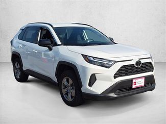 Certified 2025 Toyota RAV4 LE AWD/4WD video 3