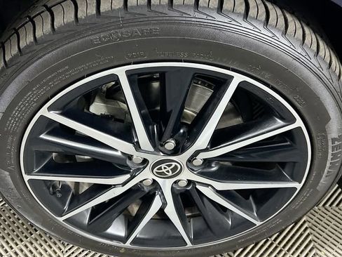 Used 2021 Toyota Camry SE FWD image 30