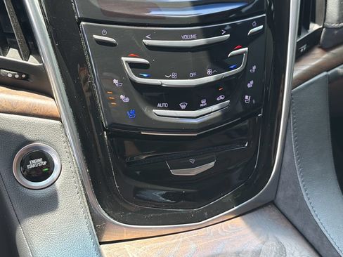 Certified 2019 Cadillac Escalade Luxury w/ LPO, Escalade Noir Package RWD image 30