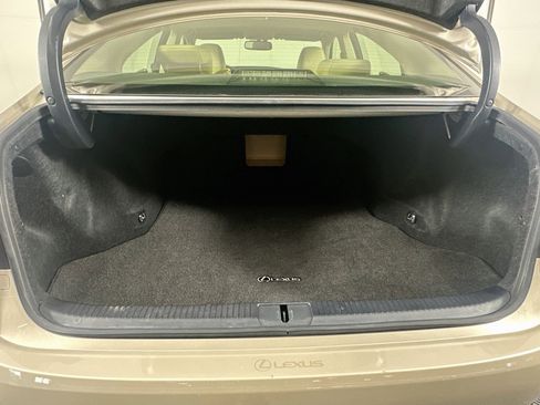 Used 2013 Lexus ES 350 w/ Luxury Pkg FWD image 29