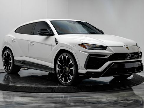 Used 2022 Lamborghini Urus image 22