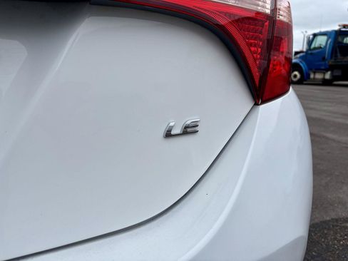 Used 2017 Toyota Corolla LE FWD image 21