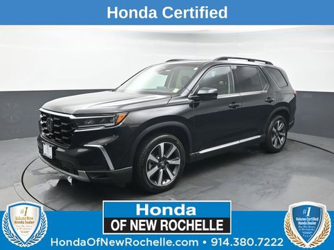Used 2025 Honda Pilot Elite image 1