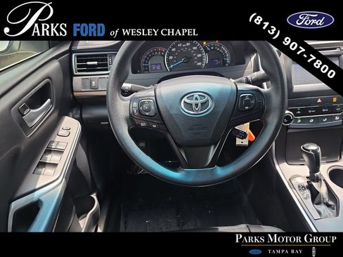 Used 2015 Toyota Camry LE FWD image 12
