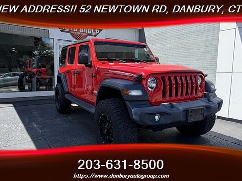 Used 2018 Jeep Wrangler Unlimited Sport S AWD/4WD image 7