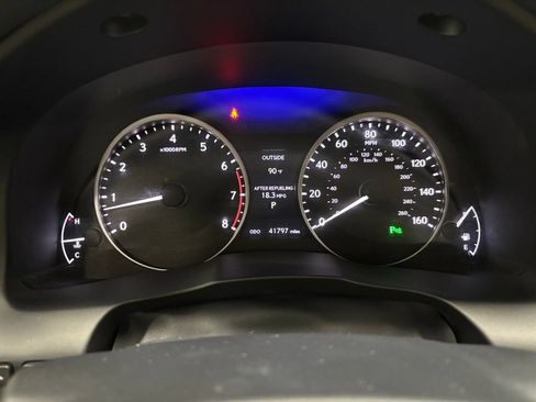 Used 2014 Lexus ES 350 w/ Luxury Package FWD image 23