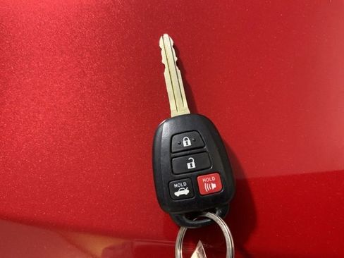 Used 2015 Toyota Corolla S image 44