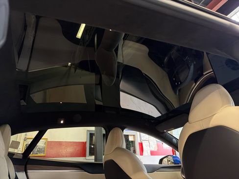 Used 2021 Tesla Model S Plaid image 29