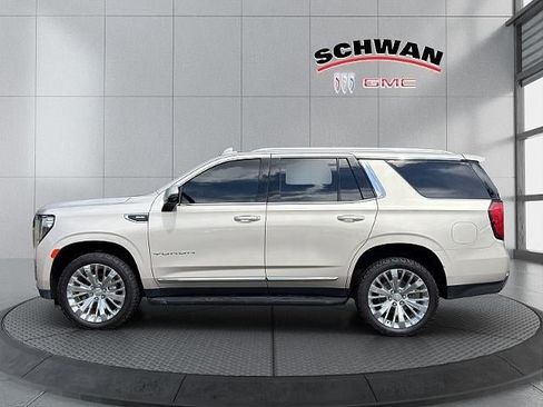 Used 2021 GMC Yukon SLT w/ SLT Luxury Plus Package AWD/4WD image 7