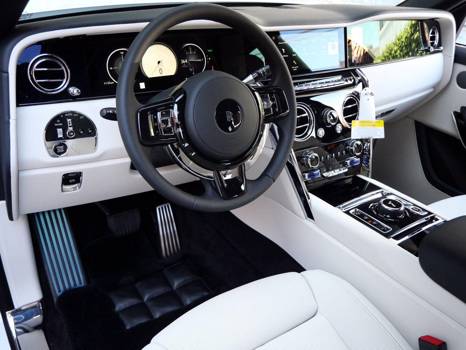 Certified 2025 Rolls-Royce Cullinan AWD/4WD image 22