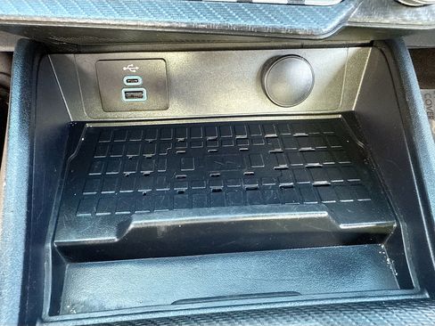 Used 2024 Ford Mustang Premium image 31