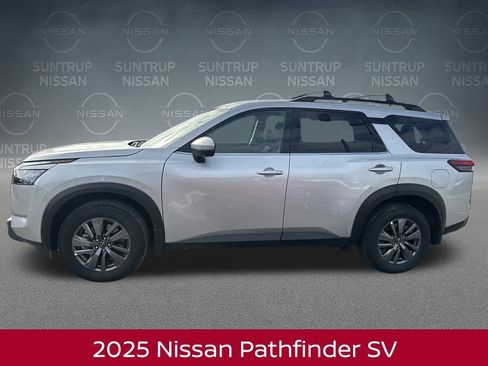 New 2025 Nissan Pathfinder SV w/ Black Appearance Package image 4