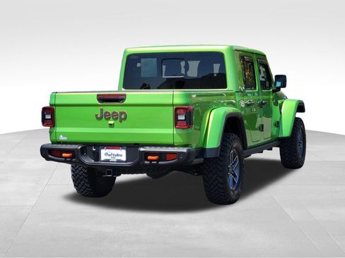 Used 2025 Jeep Gladiator Mojave AWD/4WD image 8