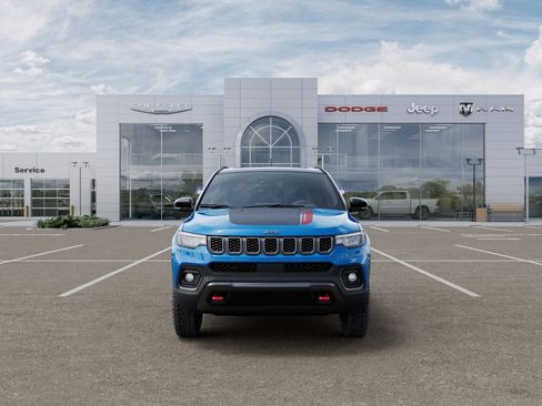 New 2026 Jeep Compass Trailhawk w/ Sun, Sound & Navigation Group AWD/4WD image 6