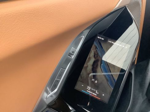 Certified 2023 BMW 740i image 30