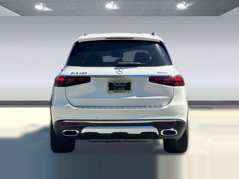 Used 2026 Mercedes-Benz GLS 450 4MATIC image 9