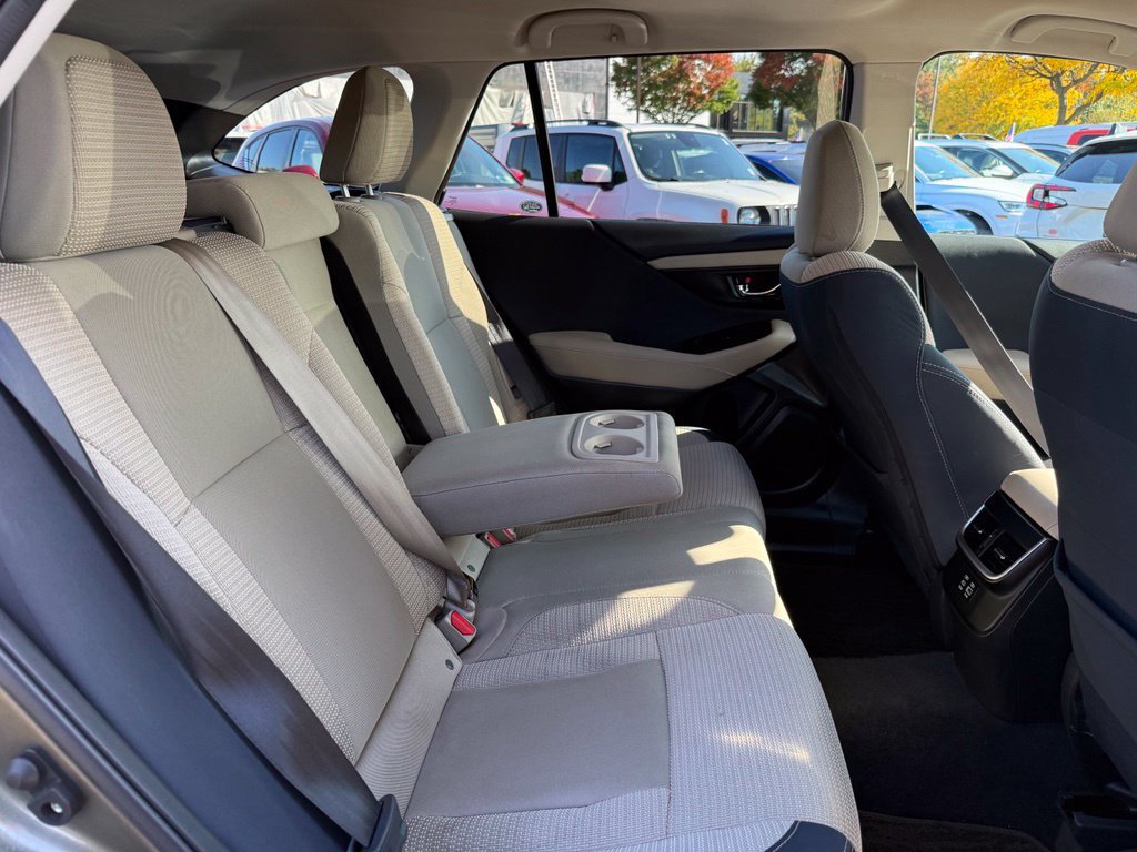 Used 2025 Subaru Outback Premium AWD/4WD image 28