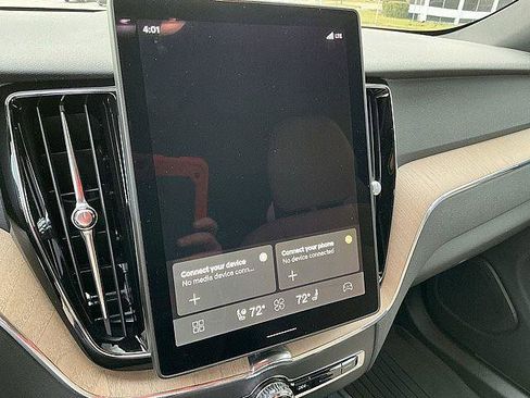 New 2026 Volvo XC60 T8 Plus w/ Protection Package Premier AWD/4WD image 19