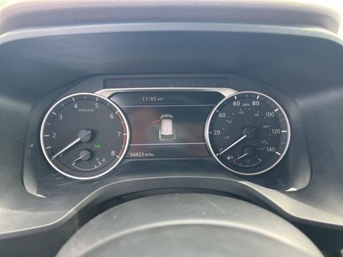 Used 2022 Nissan Rogue SV image 10