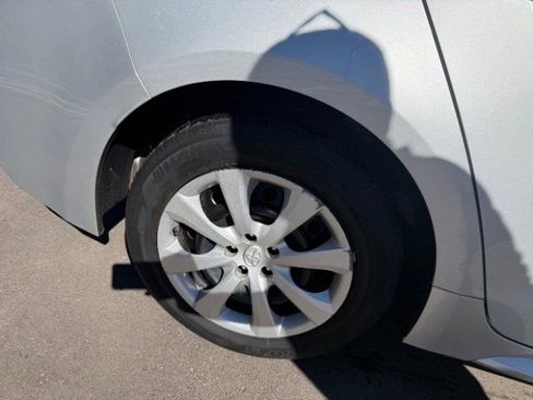 Used 2023 Toyota Corolla LE FWD image 29