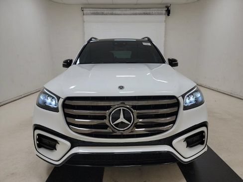 Used 2024 Mercedes-Benz GLS 450 4MATIC w/ AMG Line Exterior image 2