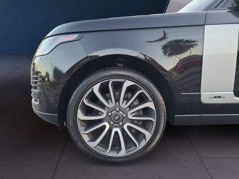 Used 2019 Land Rover Range Rover Long Wheelbase Autobiography image 9
