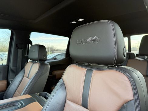 Used 2020 Chevrolet Silverado 1500 High Country w/ Technology Package image 25