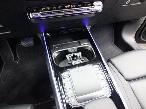 Used 2022 Mercedes-Benz GLA 250 4MATIC image 30