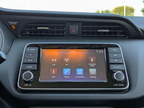 New 2025 Nissan Kicks Play S image 14