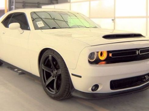 Used 2016 Dodge Challenger R/T w/ Blacktop Package RWD image 1