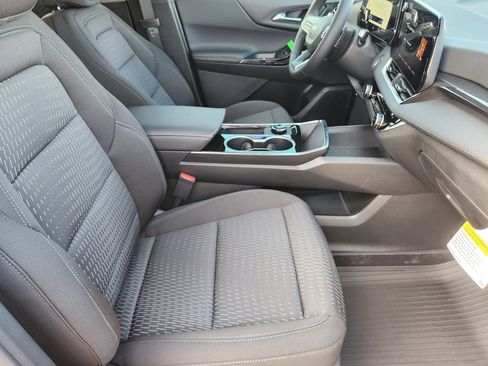 New 2026 Chevrolet Equinox LT image 10