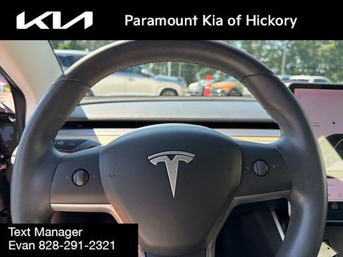 Used 2020 Tesla Model 3 Standard Range RWD image 17