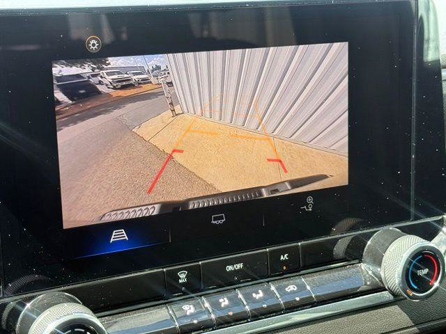 Used 2024 Chevrolet Colorado W/T RWD image 14