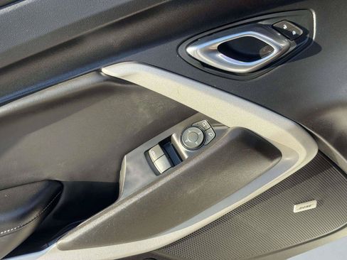 Used 2019 Chevrolet Camaro SS RWD image 18