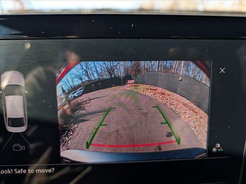 Used 2025 Volkswagen Jetta Sport image 35