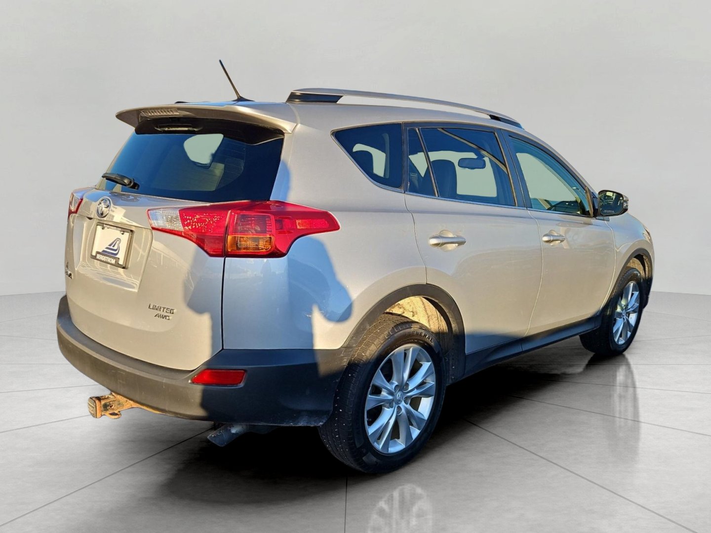 Used 2014 Toyota RAV4 Limited AWD/4WD image 8