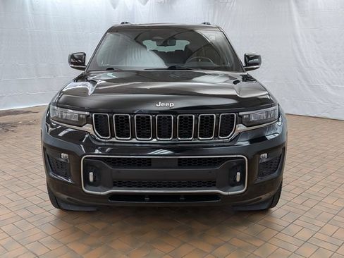 Used 2021 Jeep Grand Cherokee L Overland w/ Luxury Tech Group IV AWD/4WD image 2