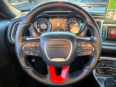 Used 2017 Dodge Challenger SXT image 25