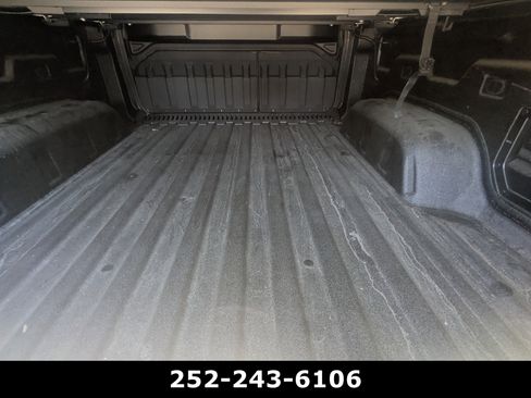 Used 2025 GMC Sierra EV Denali AWD/4WD image 9