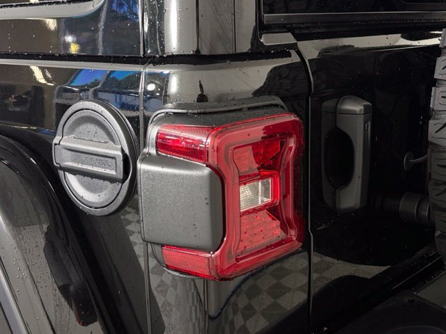 Used 2024 Jeep Wrangler Unlimited Rubicon 392 AWD/4WD image 13