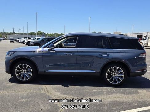 New 2026 Lincoln Aviator Reserve AWD/4WD image 2