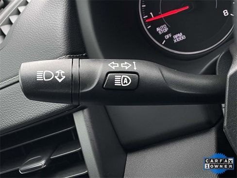 Used 2023 GMC Terrain SLT w/ Elevation Edition image 24