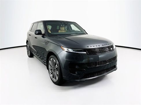 New 2026 Land Rover Range Rover Sport Dynamic SE image 3