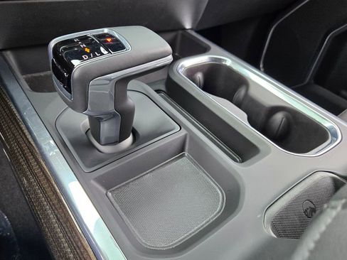 Used 2025 Chevrolet Silverado 1500 RST image 19