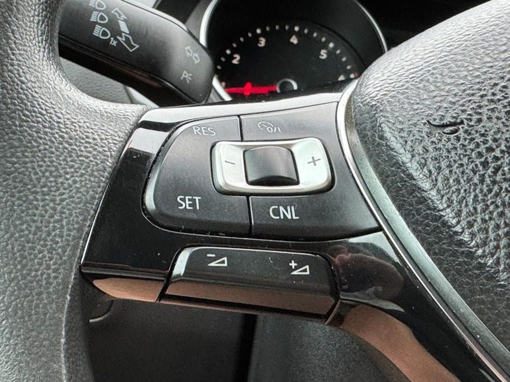 Used 2018 Volkswagen Tiguan S AWD/4WD image 16