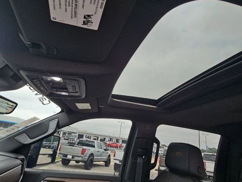 Used 2026 Chevrolet Silverado 3500 High Country w/ High Country Premium Package AWD/4WD image 28