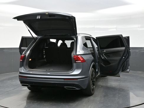 Used 2021 Volkswagen Tiguan SE R-Line image 50